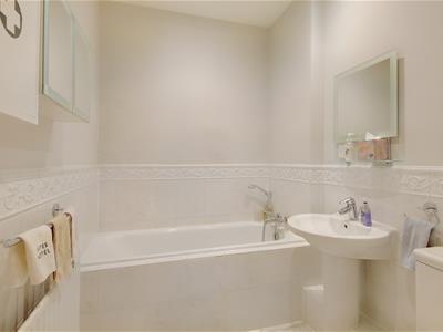 Property image 10 of home to buy in 47 Azalea Close, St. Albans